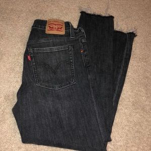 Black Levi’s Jeans